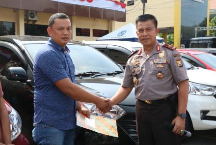 Hukum