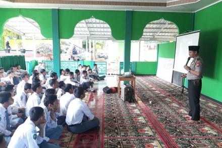 Hukum