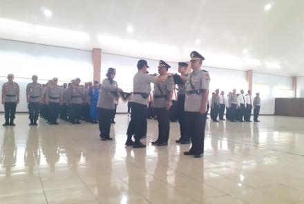 Hukum
