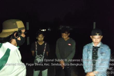 Hukum