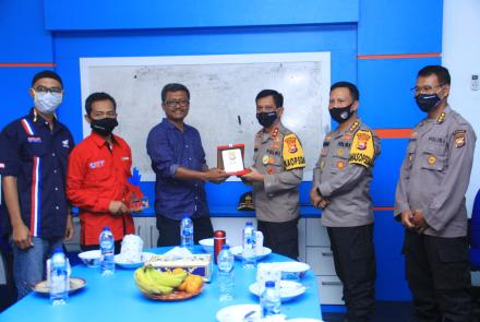 Hukum