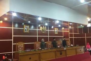 Rapat paripurna dengan agenda penyampaian nota keuangan atas rancangan APBD tahun 2018 oleh Walikota Bengkulu