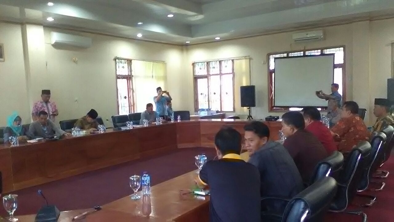 Hearing Pansus Aset dengan warga Bentiring