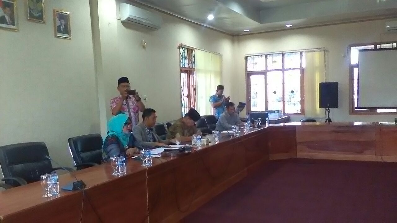 Hearing Pansus Aset dengan warga Bentiring