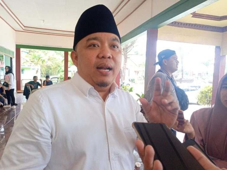 Ketua Komisi I Apresiasi Langkah Gubernur Dalam Meningkatkan Kinerja Pemprov di Tahun 2024