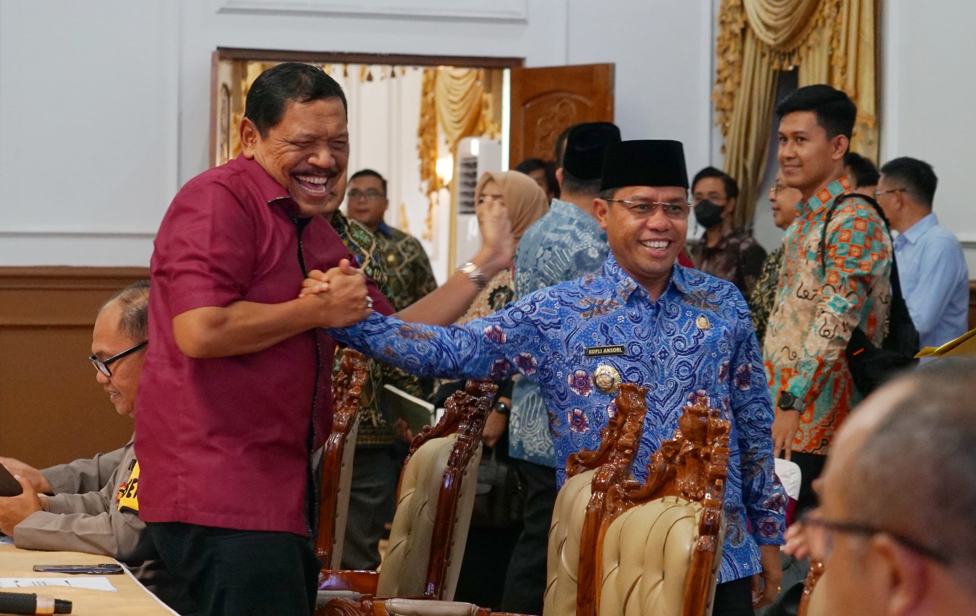 Gubenur Rohidin Fasilitasi Mediasi Sengketa Batas Bengkulu Utara dan Lebong