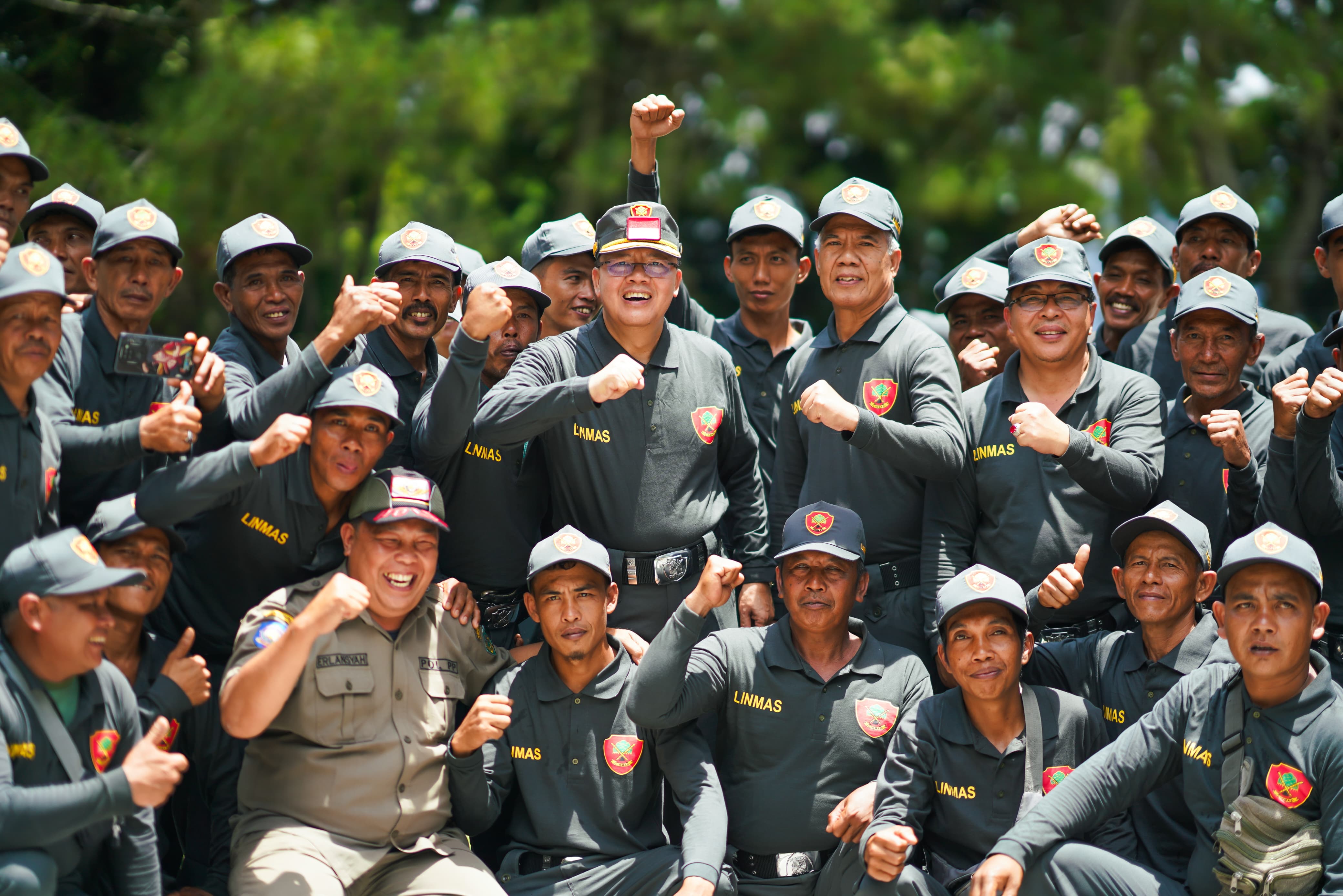 Pimpin Apel Siaga Satlinmas Rejang Lebong, Gubernur Rohidin: Seluruh Anggota akan Dapat Perlindungan BPJS Ketenagakerjaan