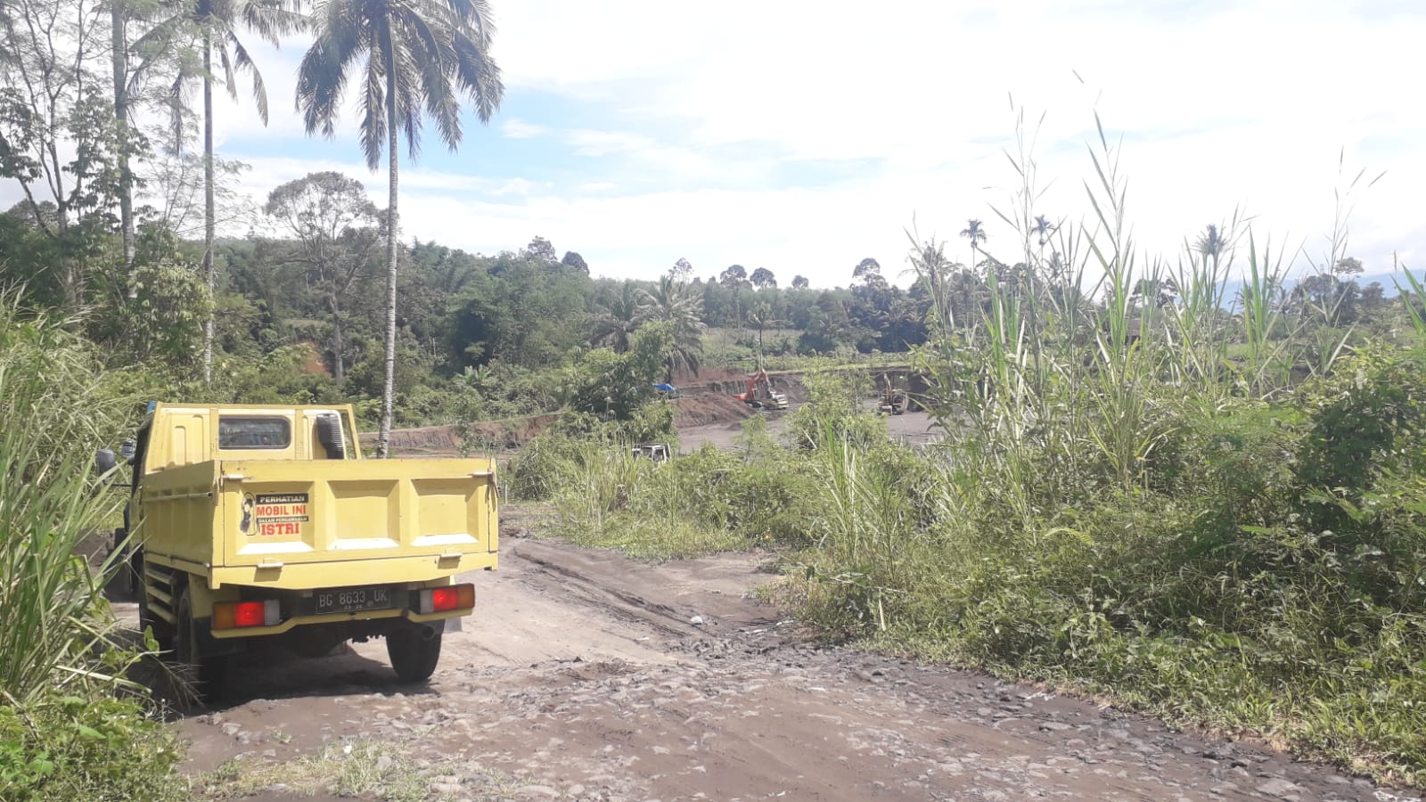 Diduga Tidak Kantongi Izin, Tambang Pasir Desa Cugung Lalang Kepahiang Tetap Beraktivitas