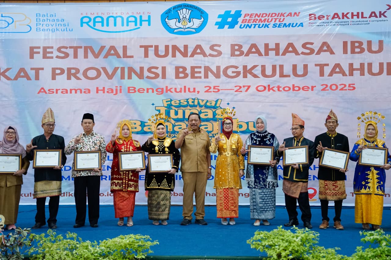 Festival Tunas Bahasa Ibu Resmi Ditutup, Wagub Mian Ajak Generasi Muda Cintai Bahasa Daerah