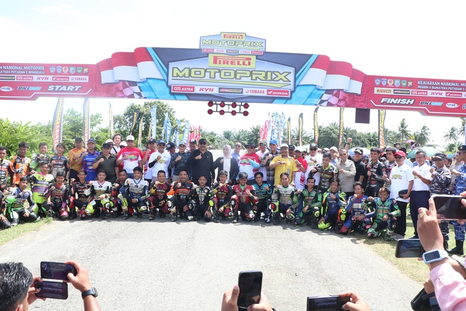 Bupati BS Gusna Buka Kejurnas MotoPRIX Piala Presiden RI Region A Sumatera Putaran 1