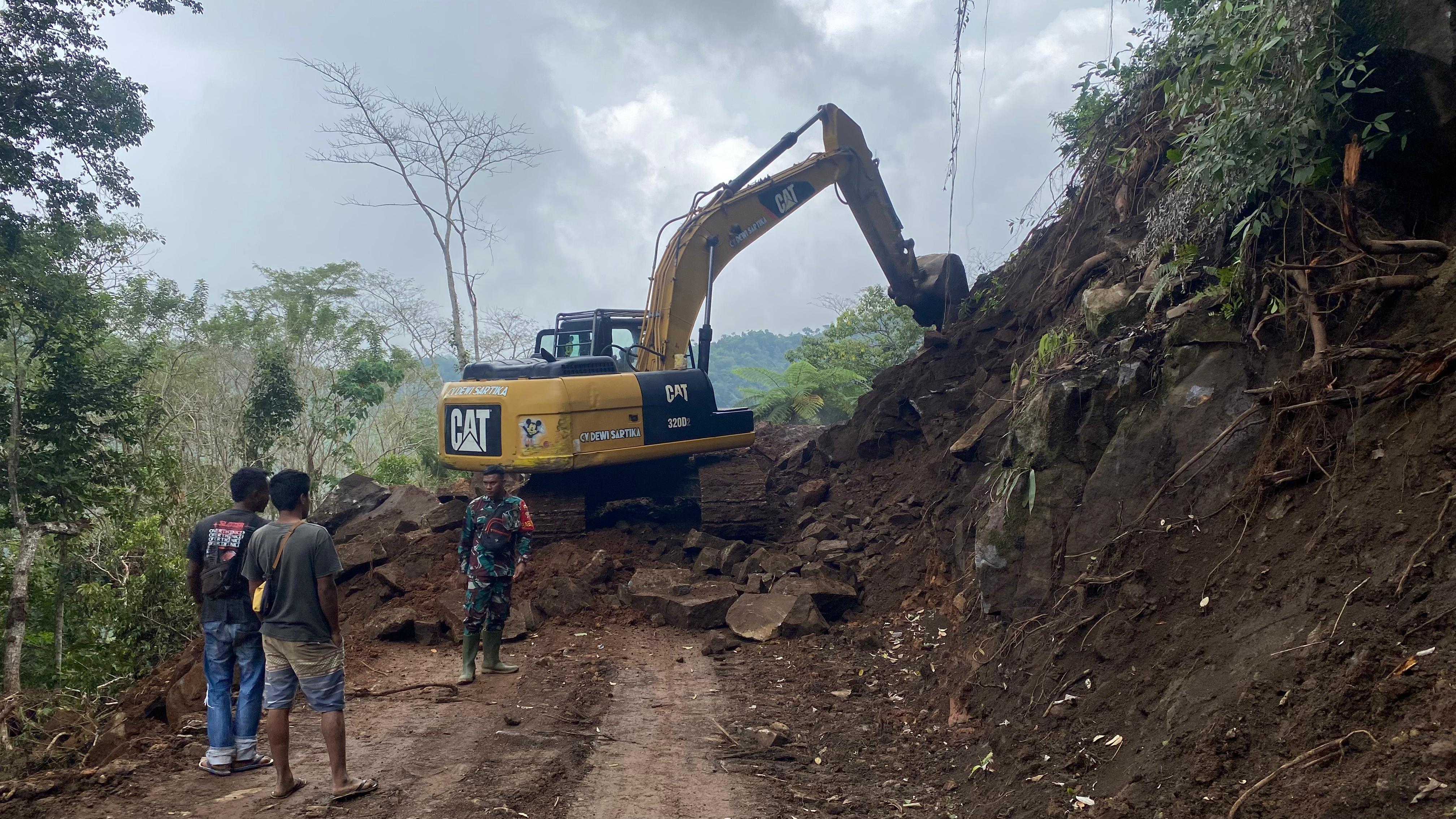 Proses pembukaan jalan baru