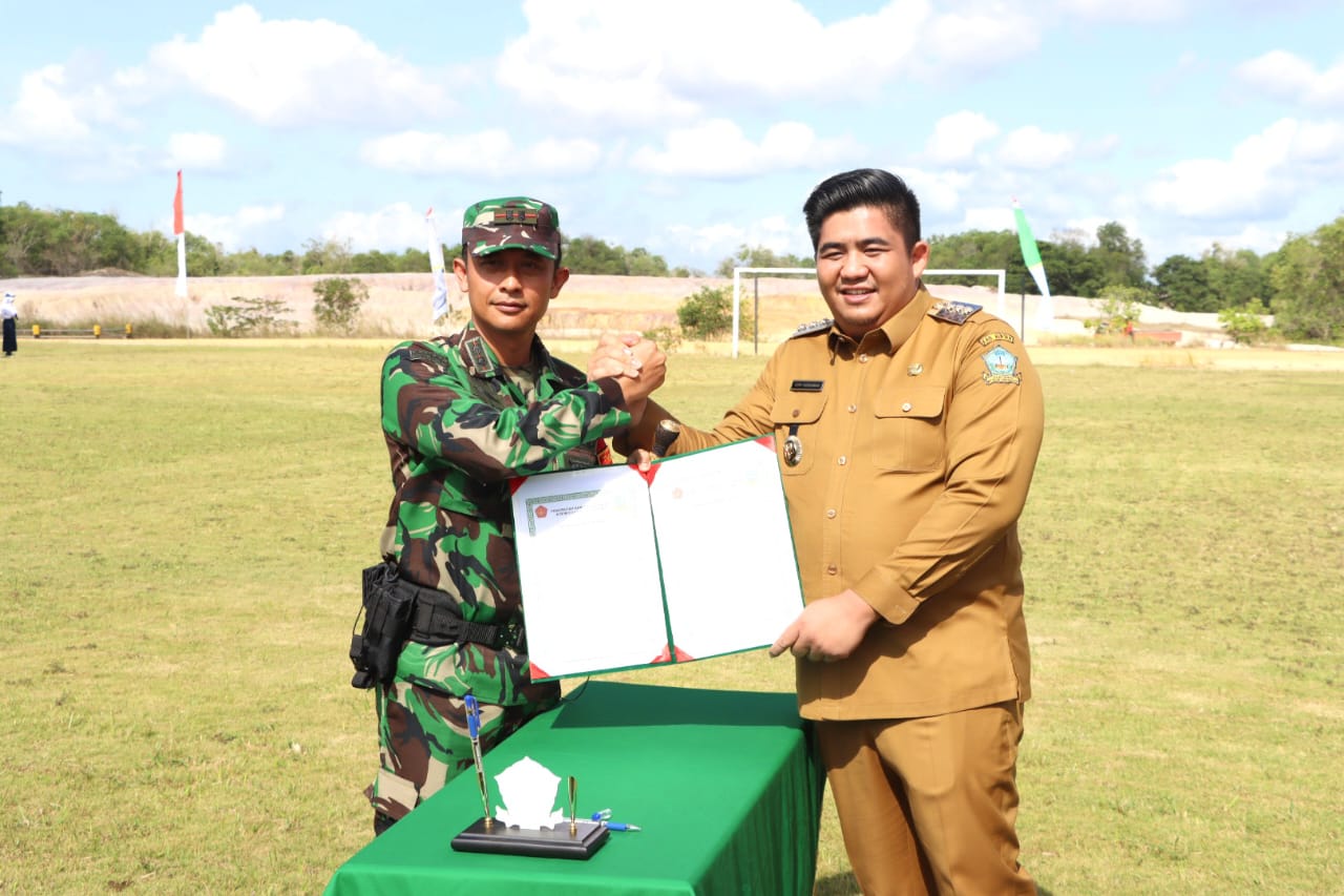 Penandatangan naskah TMMD