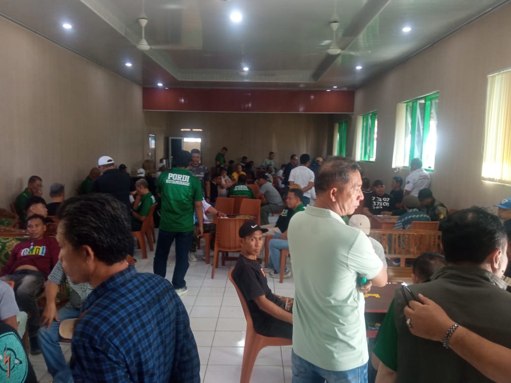 Foto: Antusias warga mengikuti lomba