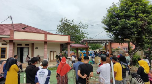 Dorong Kemandirian Masyarakat, Anggota DPRD Provinsi Usin Hadiri Program Bioflok