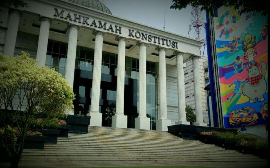 HUKUM