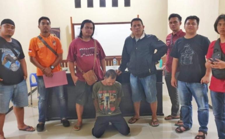 Hukum