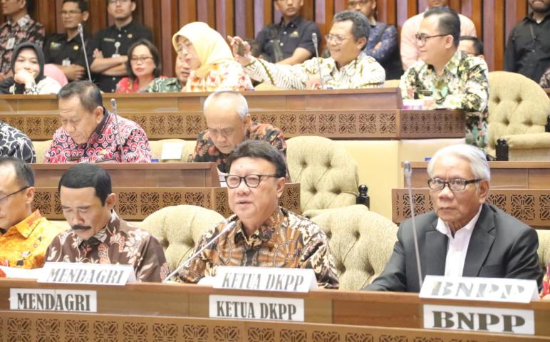 Nasional