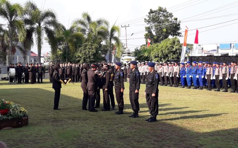 Hukum 