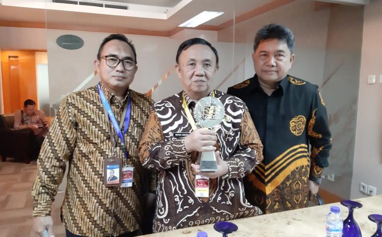 Nasional