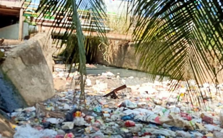 Tumpukkan Sampah