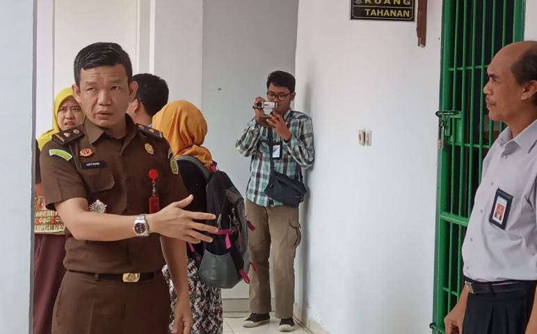 Hukum 