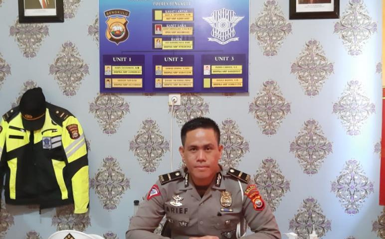 Hukum