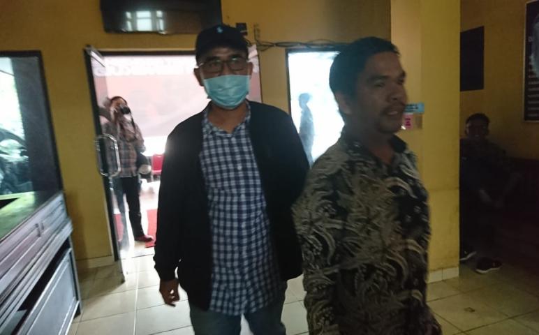 Hukum