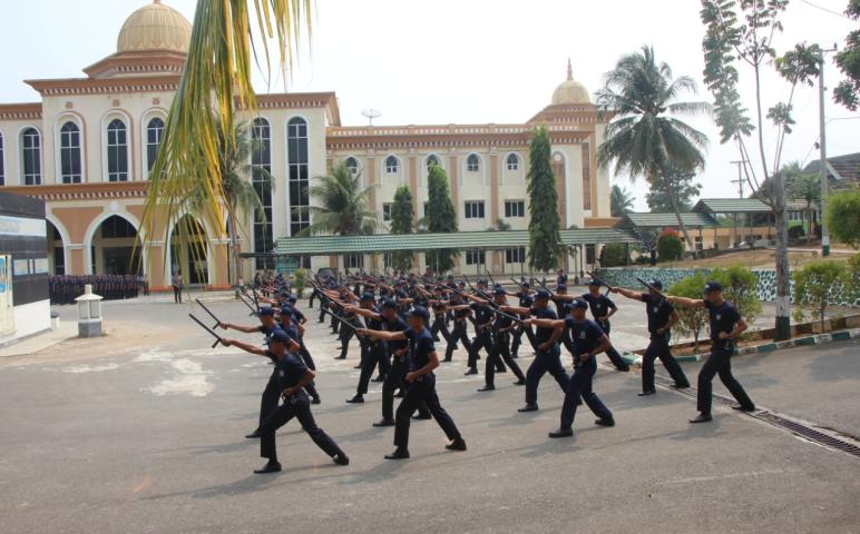 Hukum