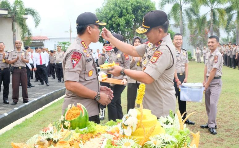 Hukum