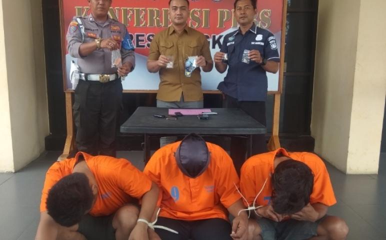 Hukum 