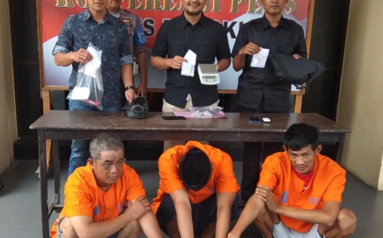 Hukum 