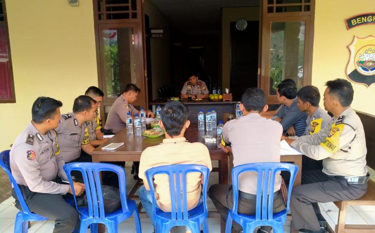Hukum