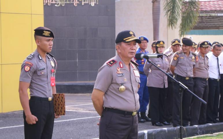 Hukum