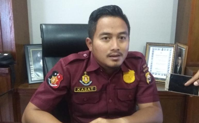 Hukum