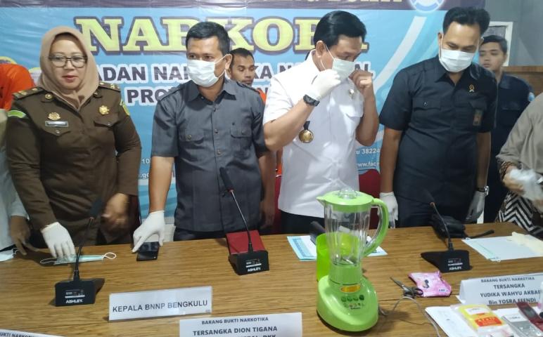Hukum