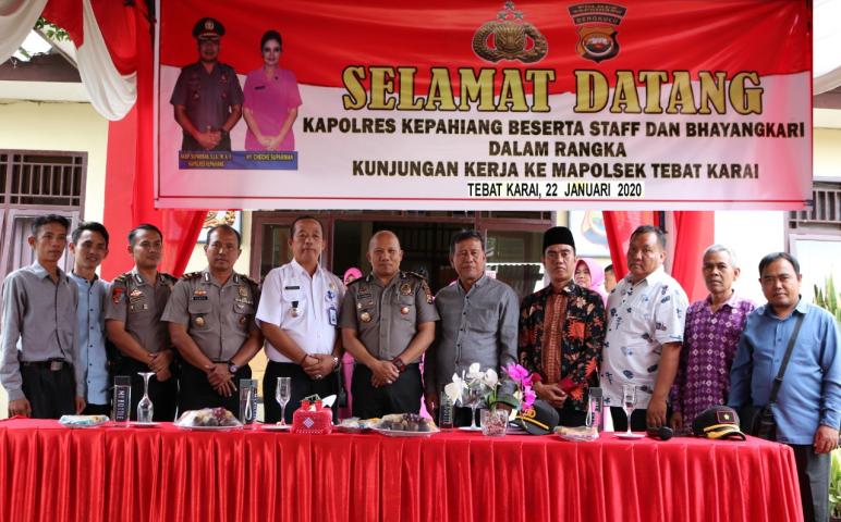 Hukum