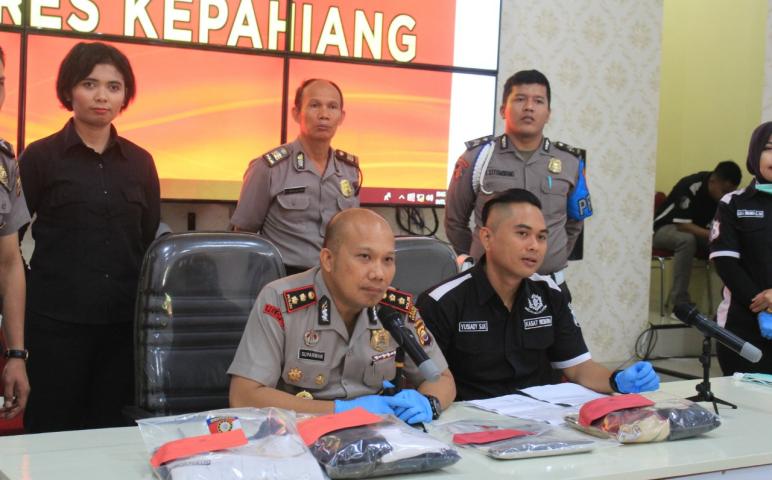 Hukum