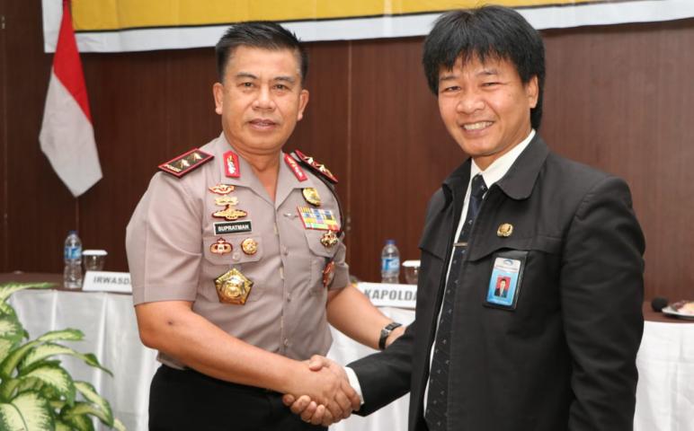 Hukum