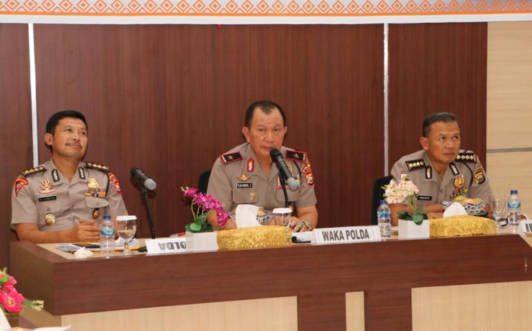 Hukum