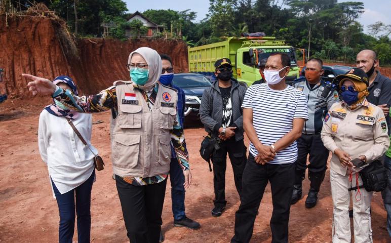 Bupati Purwakarta Anne Ratna Mustika