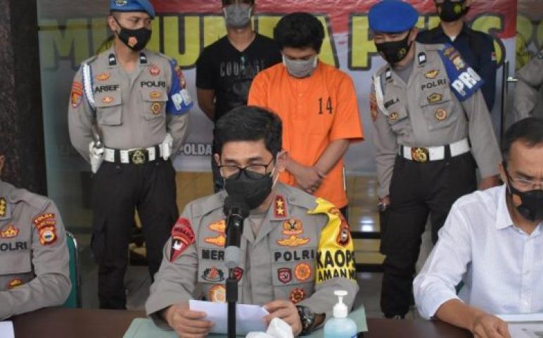 Hukum