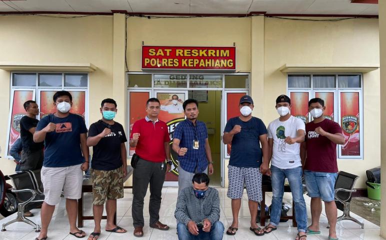 Hukum