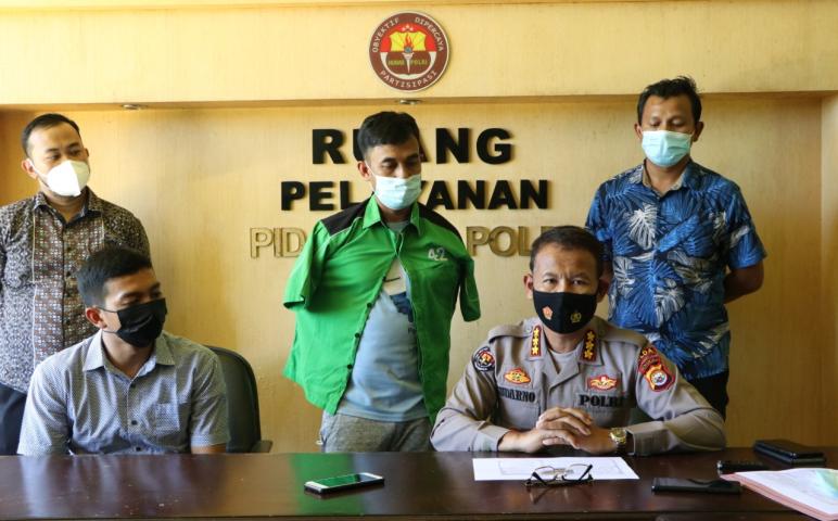 Hukum