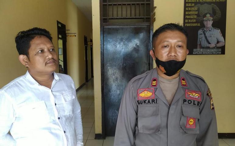 Hukum