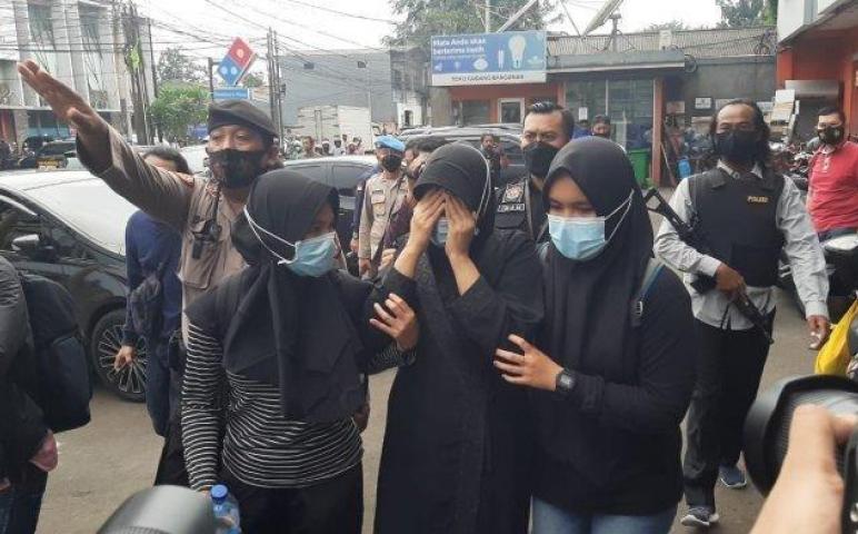 Hukum