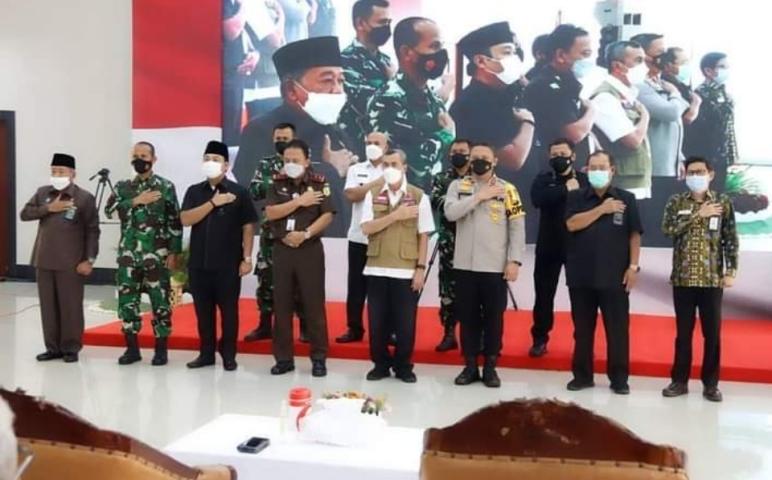 Ketua DPRD Provinsi Riau Hadiri Deklarasi Pencanangan Pembangunan Zona Integritas