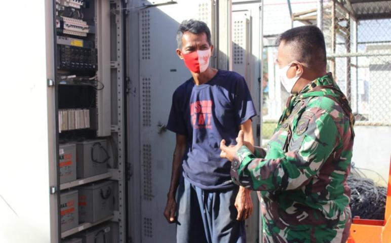 Internet Eror Anggota Satgas TMMD Temui Mekanik Provider