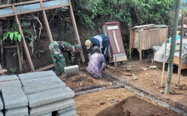Tumpukan Batako Operasional TMMD 112