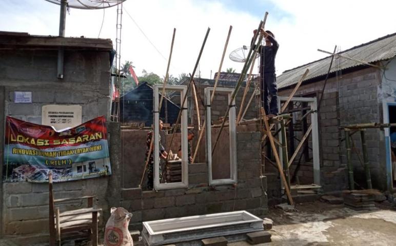 Pantang Kendor Satgas TMMD 112 Kodim 0818