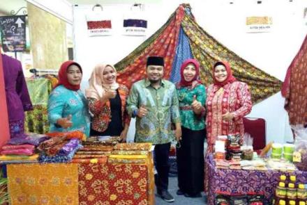 Pemkot Bengkulu melalui Dinas Koperasi dan UKM Kota Bengkulu turut berpatisipasi dalam BITTEC ( Bandung Invesment, Tourism, Trade &amp; Export Commodity) EXPO 2016 di BTC FASHION Mall Bandung, Jawa Barat